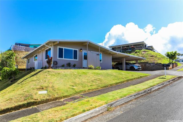 2374 Ahaiki Street, Pearl City, HI 96782
