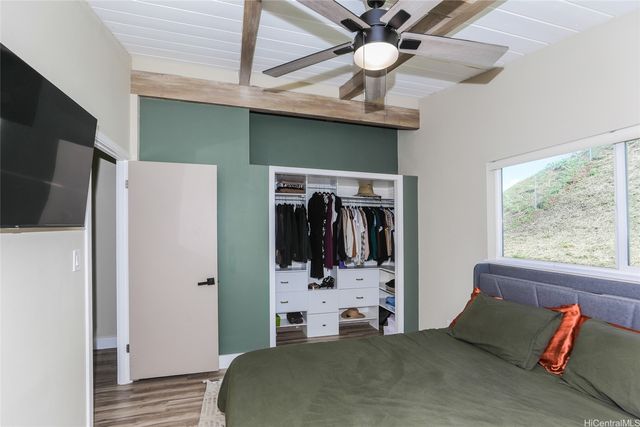 2374 Ahaiki Street, Pearl City, HI 96782