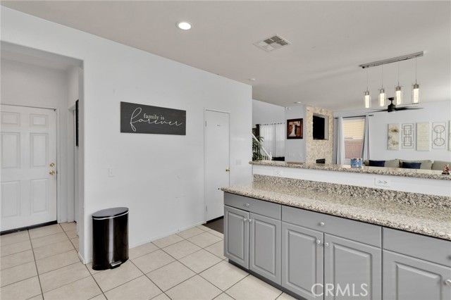 8738 Redondo, Hesperia, CA 92344