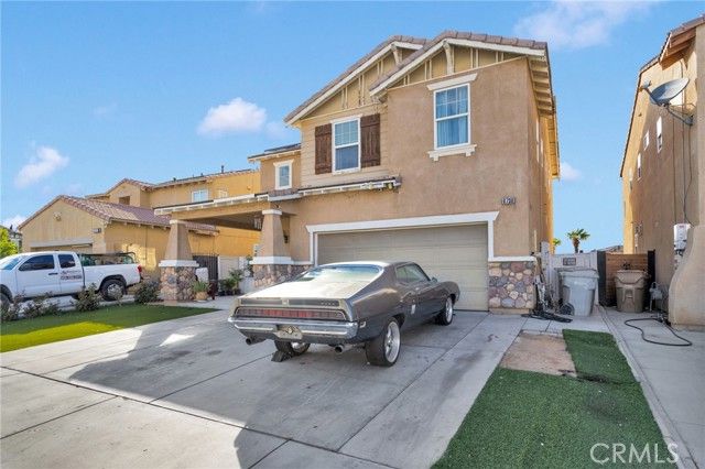 8738 Redondo, Hesperia, CA 92344