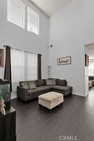 8738 Redondo, Hesperia, CA 92344