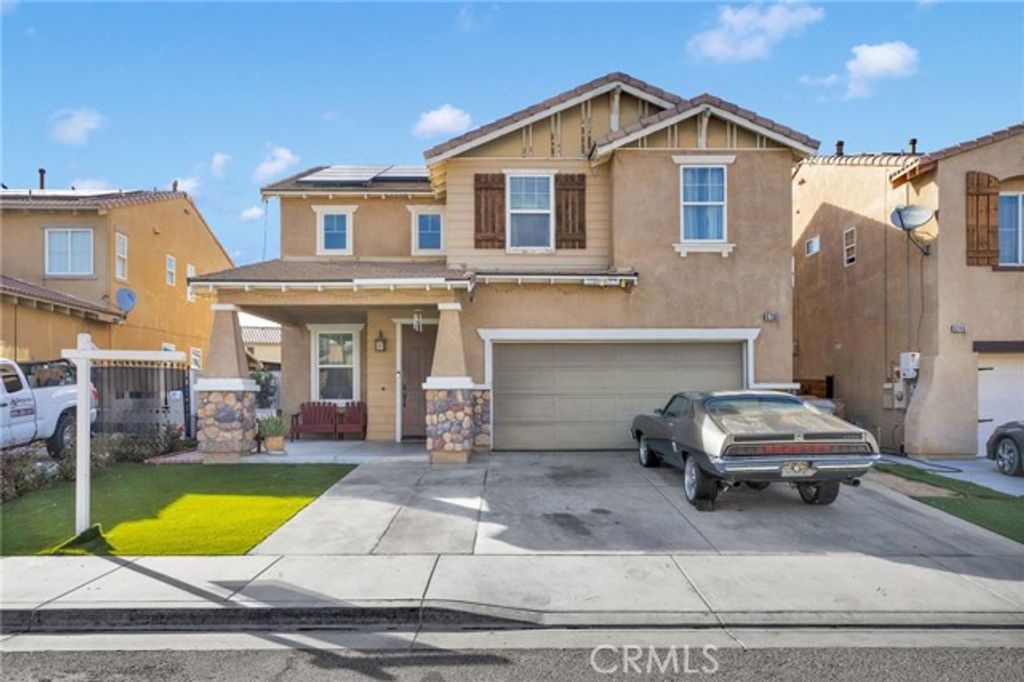 8738 Redondo, Hesperia, CA 92344