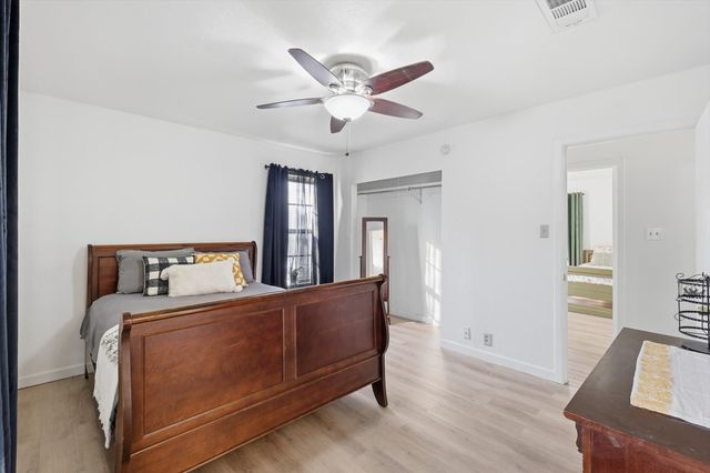 612 N 10th Street, Sanger, TX 76266