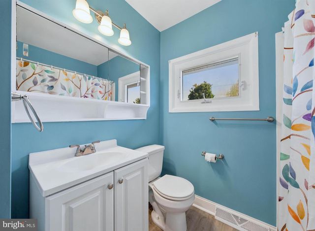 141 S SHELLEY DR, Claymont, DE 19703
