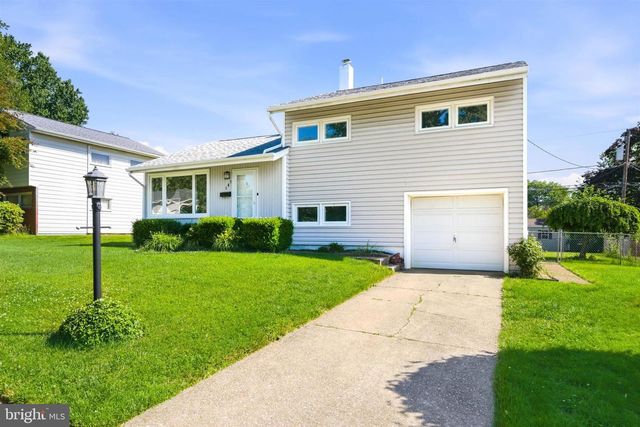 141 S SHELLEY DR, Claymont, DE 19703