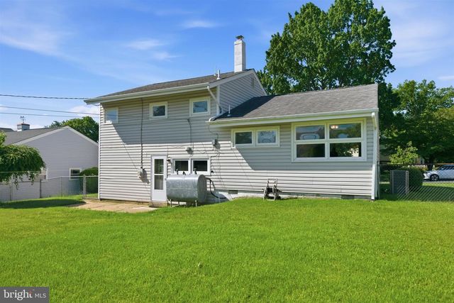 141 S SHELLEY DR, Claymont, DE 19703