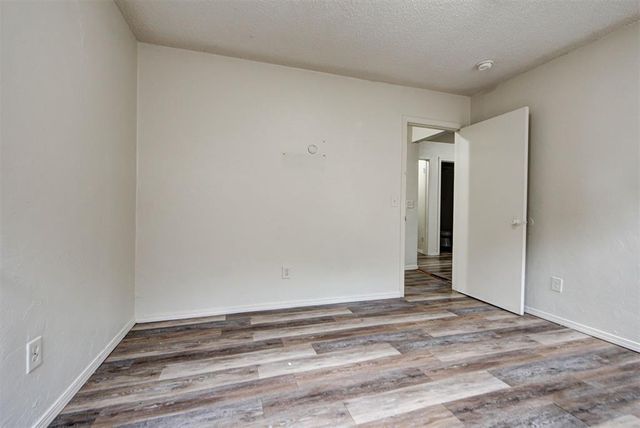 1421 NW 7th Street, Oklahoma City, OK 73106