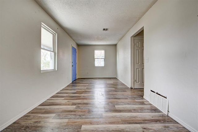 1421 NW 7th Street, Oklahoma City, OK 73106