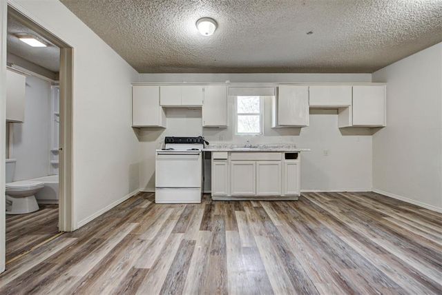 1421 NW 7th Street, Oklahoma City, OK 73106