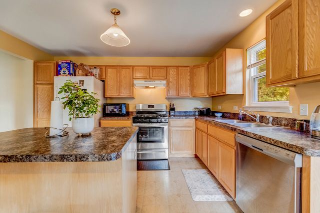 1114 Kylemore Court, Joliet, IL 60431