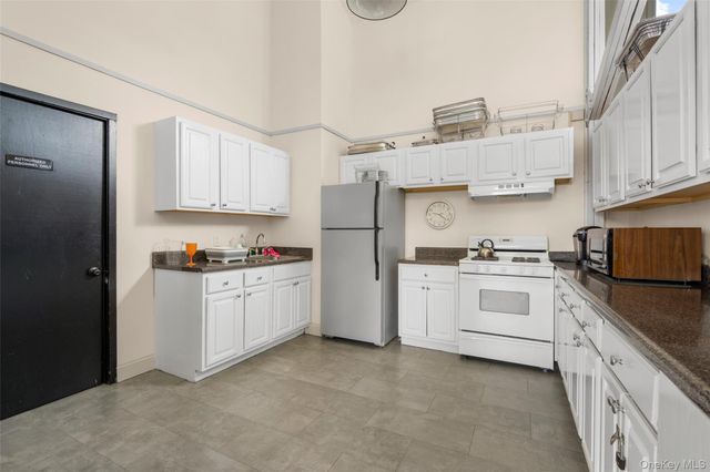 263 Martling Avenue, Tarrytown, NY 10591