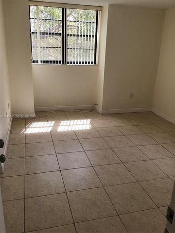 10975 SW 107th St 302, Miami, FL 33176