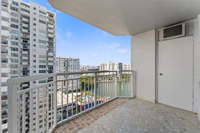 18061 Biscayne Boulevard 1701, Aventura, FL 33160