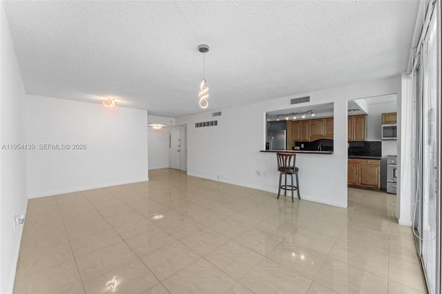 18061 Biscayne Boulevard 1701, Aventura, FL 33160
