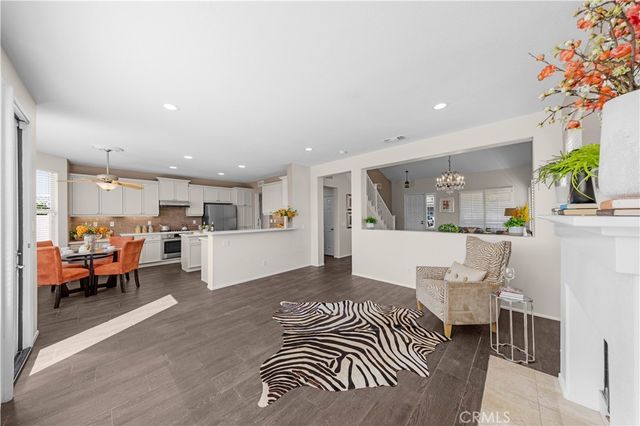 7 Hollyleaf, Aliso Viejo, CA 92656