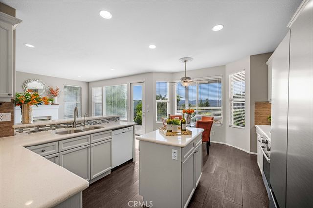 7 Hollyleaf, Aliso Viejo, CA 92656