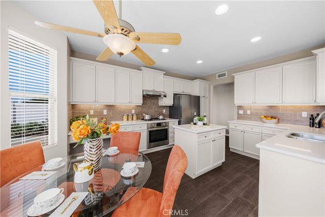 7 Hollyleaf, Aliso Viejo, CA 92656
