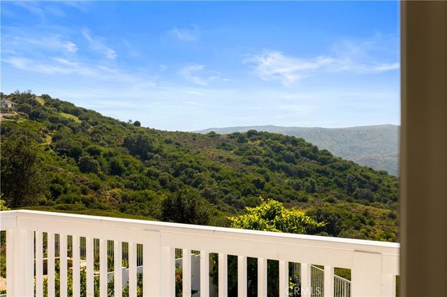 7 Hollyleaf, Aliso Viejo, CA 92656