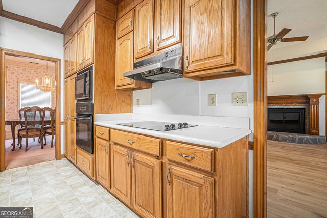 950 Sundew Drive SE, Conyers, GA 30013
