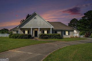 950 Sundew Drive SE, Conyers, GA 30013