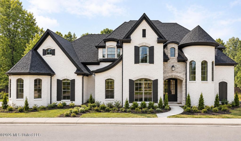 25 Honey Suckle Cove, Holly Springs, MS 38635 — exterior