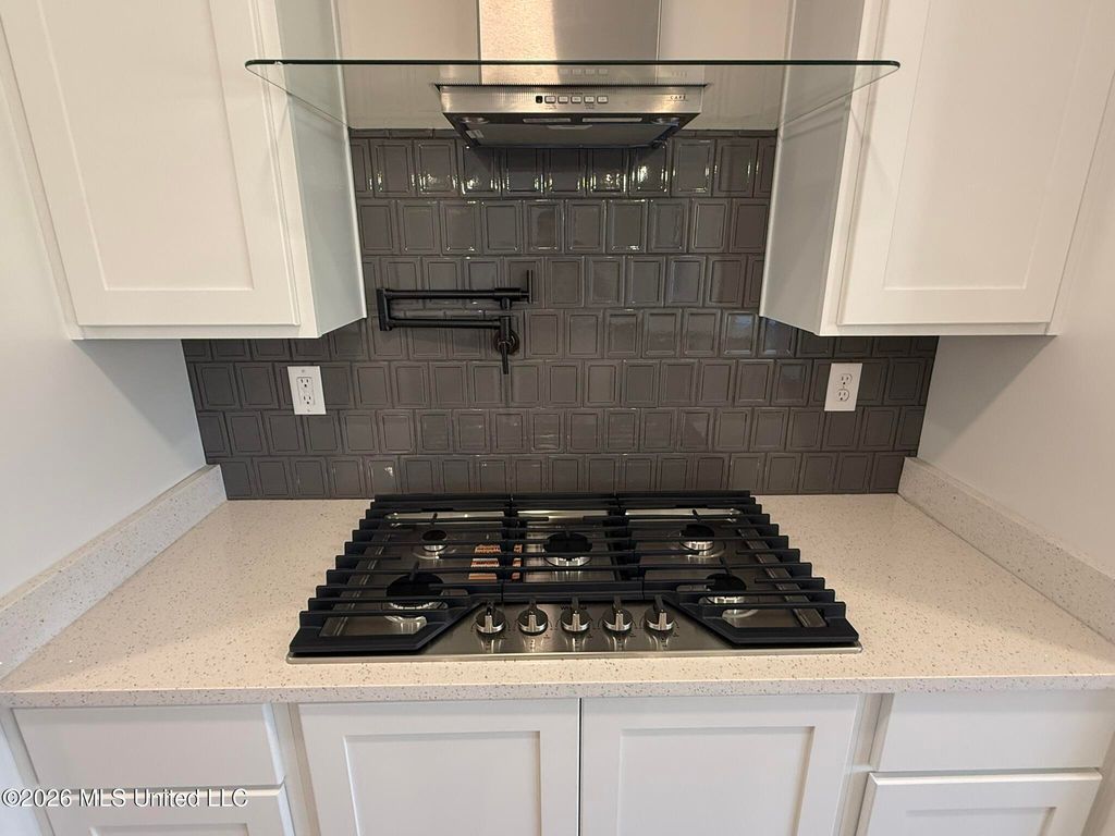25 Honey Suckle Cove, Holly Springs, MS 38635 — photo 5