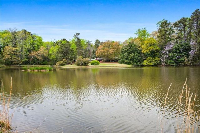 868 Powder Springs Street, Marietta, GA 30064