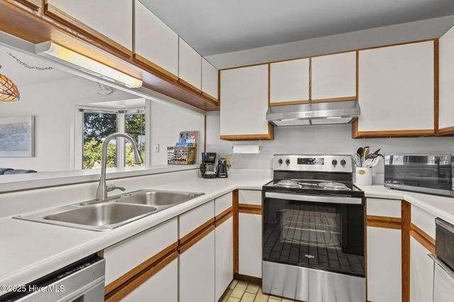 590 Marina Drive E-5, Atlantic Beach, NC 28512