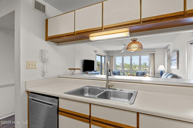 590 Marina Drive E-5, Atlantic Beach, NC 28512