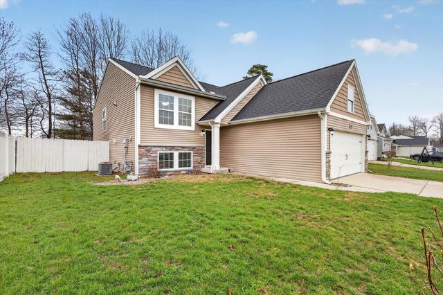 72386 Beacon Court, South Haven Twp, MI 49090