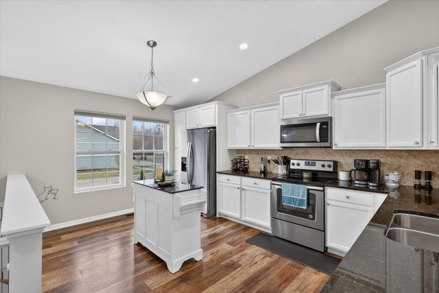 72386 Beacon Court, South Haven Twp, MI 49090