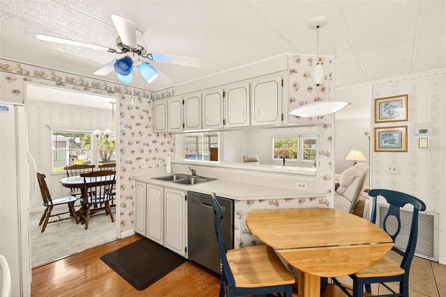 94 SUGAR BEAR DRIVE 55, Safety Harbor, FL 34695