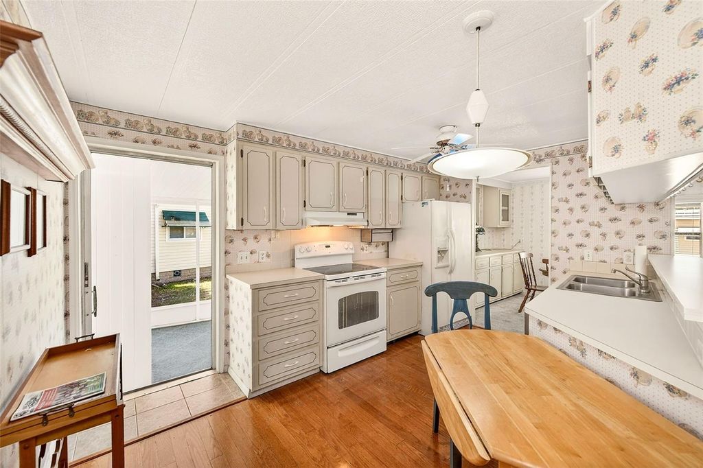 Image 20 of property listing at 94 SUGAR BEAR DRIVE 55, Safety Harbor, FL 34695