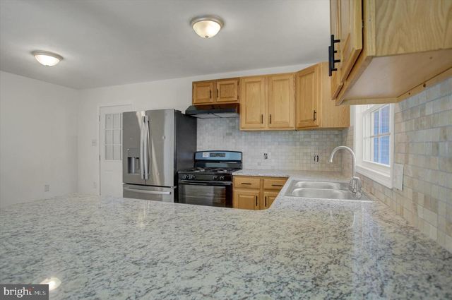 868 FOX MEADOW ROAD, Chambersburg, PA 17202