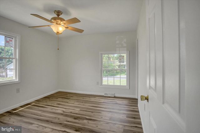 868 FOX MEADOW ROAD, Chambersburg, PA 17202