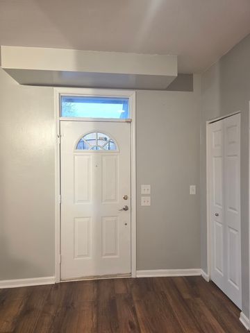 736 S Kedzie Avenue 1, Chicago, IL 60612