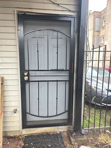 736 S Kedzie Avenue 1, Chicago, IL 60612