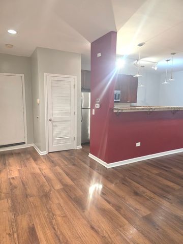 736 S Kedzie Avenue 1, Chicago, IL 60612