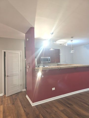 736 S Kedzie Avenue 1, Chicago, IL 60612