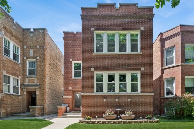 5010 N MAJOR Avenue, Chicago, IL 60630