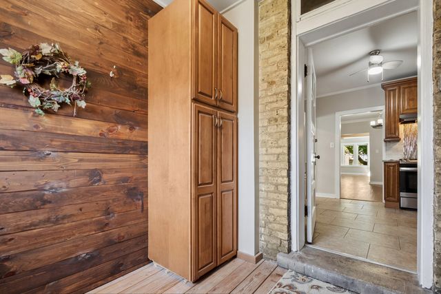5010 N MAJOR Avenue, Chicago, IL 60630