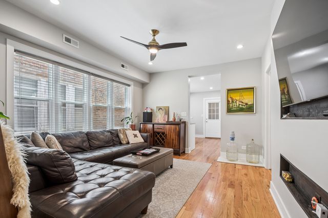 5010 N MAJOR Avenue, Chicago, IL 60630