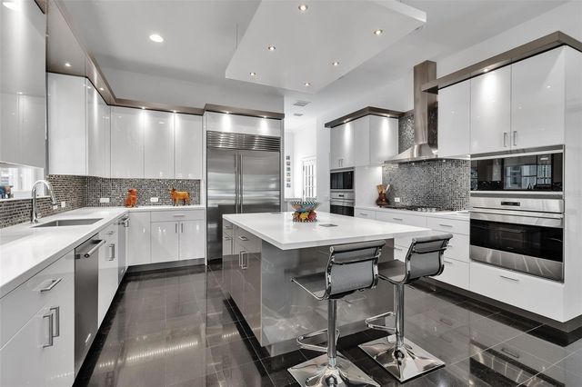 101 OSPREY POINT DRIVE, Osprey, FL 34229
