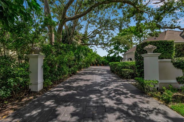 101 OSPREY POINT DRIVE, Osprey, FL 34229