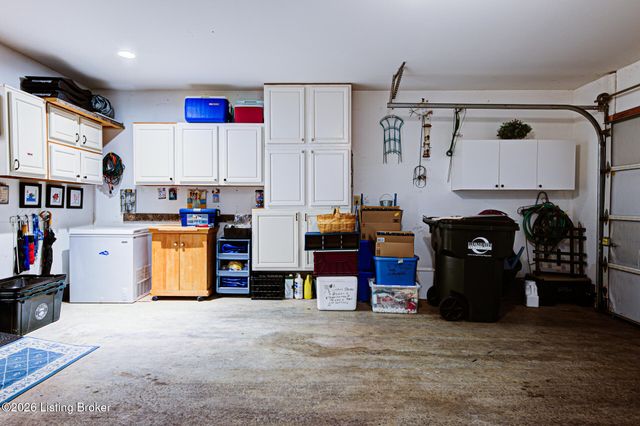5623 Harrods Run Rd, Prospect, KY 40059