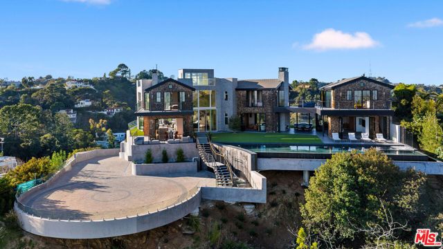 2020 Cyprean Drive, Los Angeles, CA 90046