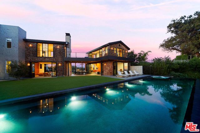 2020 Cyprean Drive, Los Angeles, CA 90046