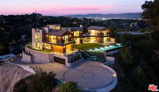 2020 Cyprean Drive, Los Angeles, CA 90046