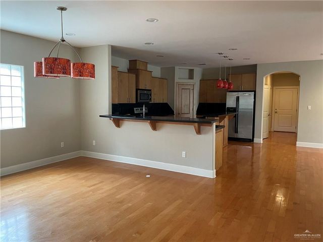 617 E Thornhill Avenue, Mcallen, TX 78503