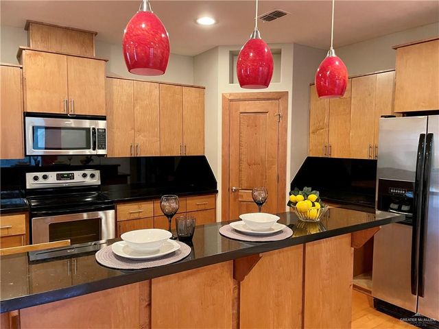 617 E Thornhill Avenue, Mcallen, TX 78503